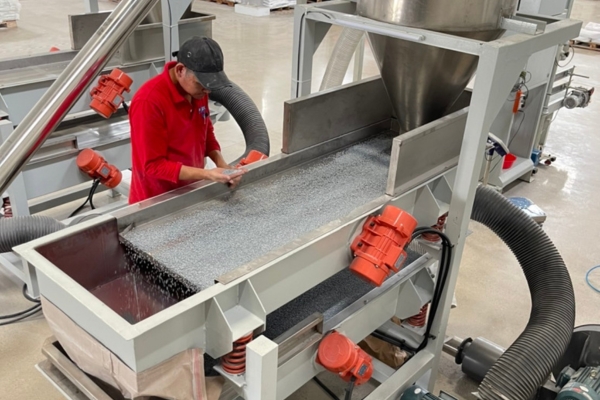 APEX Việt Nam với đội ngũ nhân sự giàu kinh nghiệm, được đào tạo bài bản