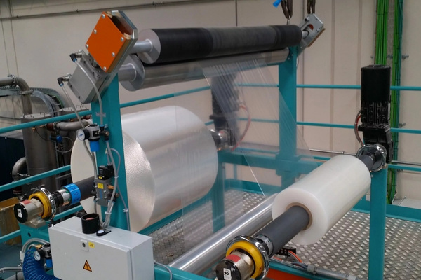 Quy trình sản xuất màng PE bằng phương pháp cán  